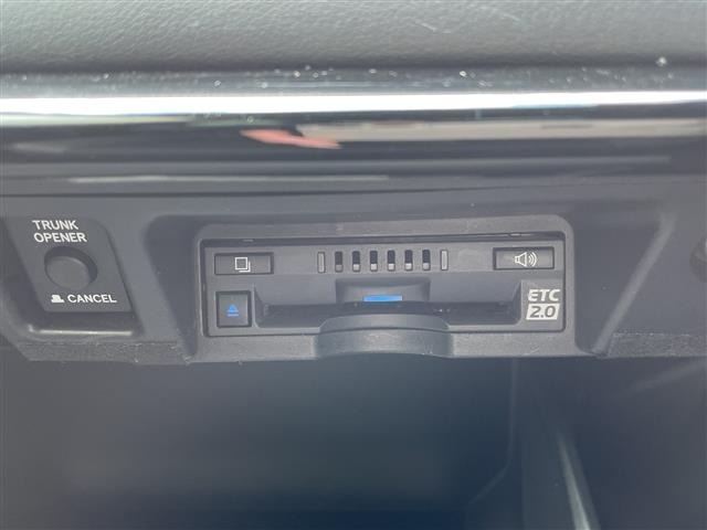 Toyota CROWN 2019 8348003-10