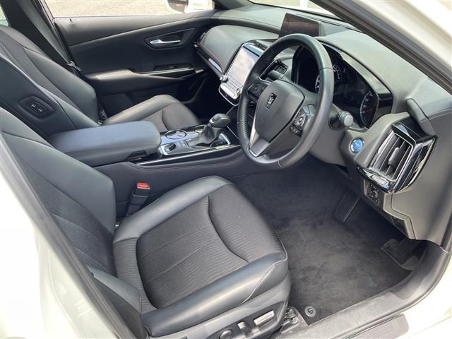 Toyota CROWN 2019 8348003-4