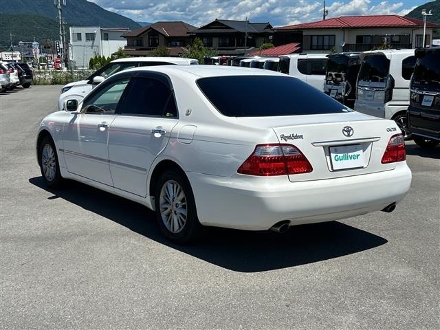 Toyota CROWN 2005 8348016-3
