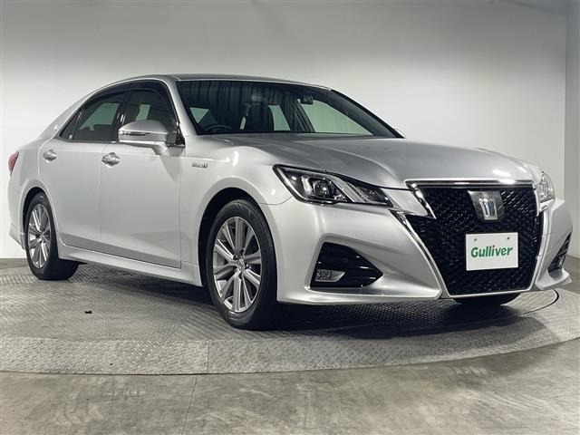 Toyota CROWN 2017 8348054-0