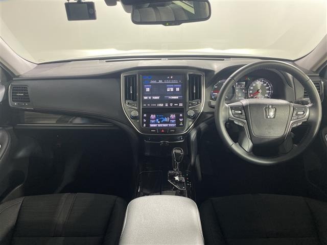 Toyota CROWN 2017 8348054-15