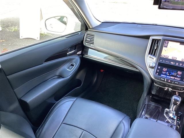Toyota CROWN 2015 8348075-4
