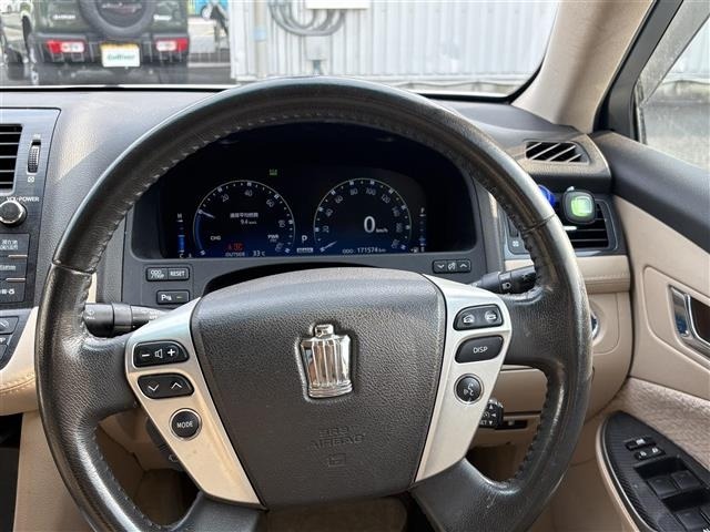 Toyota CROWN 2010 8348096-8