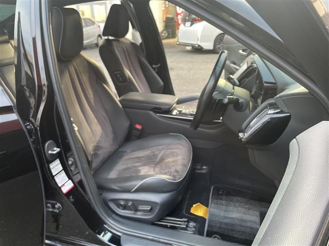 Toyota CROWN 2019 8348109-22