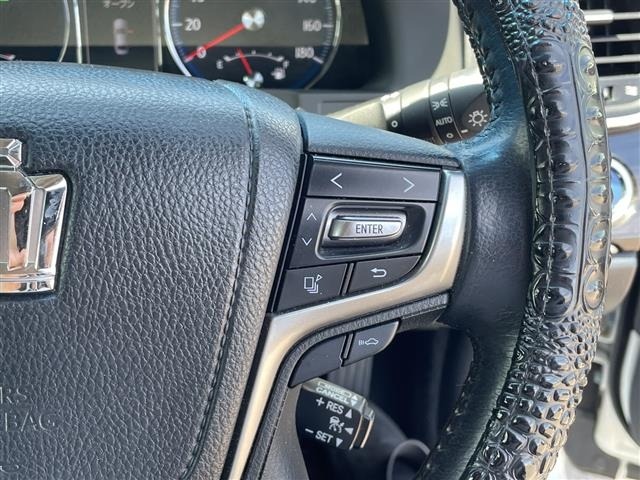 Toyota CROWN 2016 8348116-12