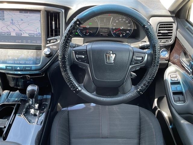 Toyota CROWN 2016 8348116-20