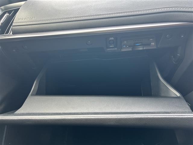 Toyota CROWN 2021 8348137-3