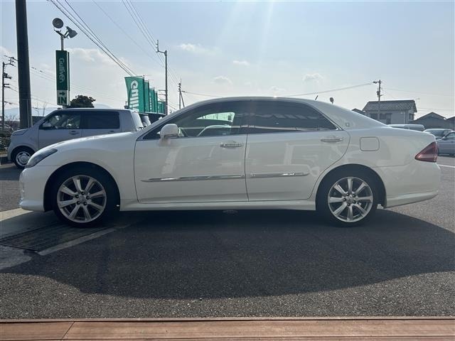 Toyota CROWN 2009 8348205-1
