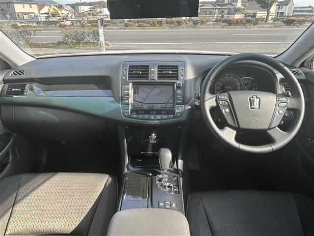 Toyota CROWN 2009 8348205-14