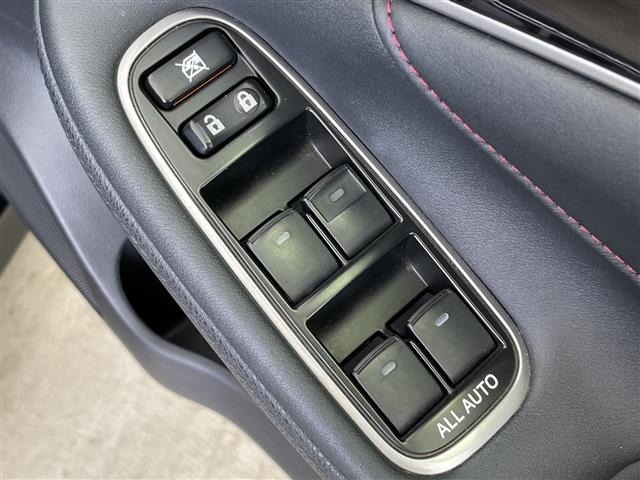 Toyota CROWN 2016 8348220-11