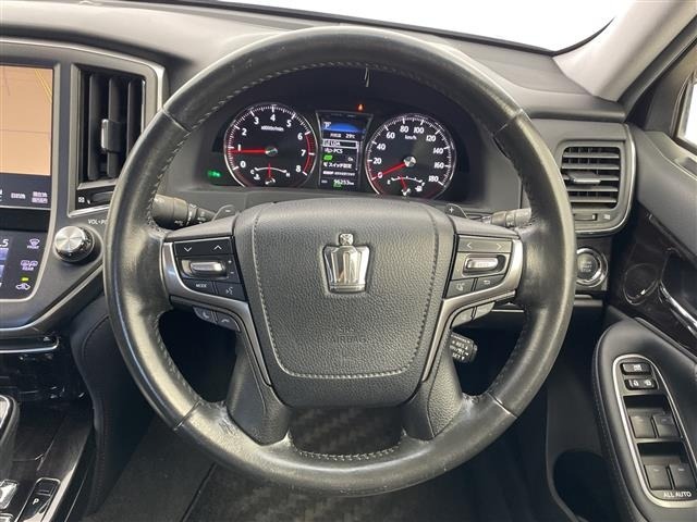 Toyota CROWN 2016 8348220-19