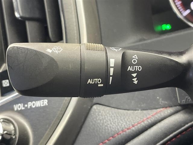 Toyota CROWN 2016 8348220-3