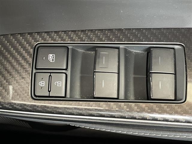 Toyota CROWN 2018 8348221-1