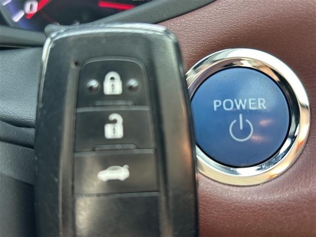 Toyota CROWN 2020 8348223-1