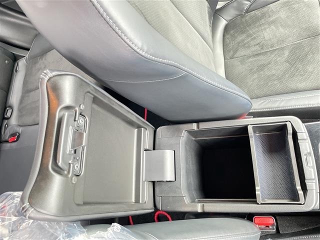 Mitsubishi ECLIPSE CROSS 2021 8347491-12