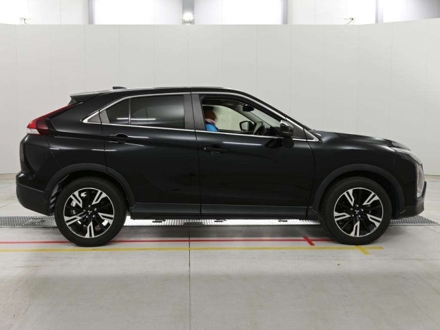 Mitsubishi ECLIPSE CROSS 2022 8347509-3