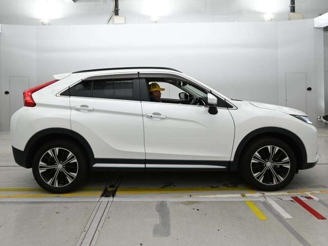Mitsubishi ECLIPSE CROSS 2018 8347515-3