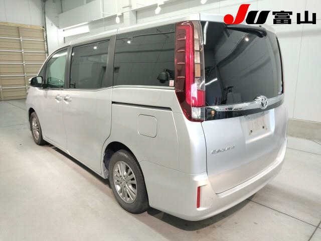 Toyota ESQUIRE 2015 8341789-1