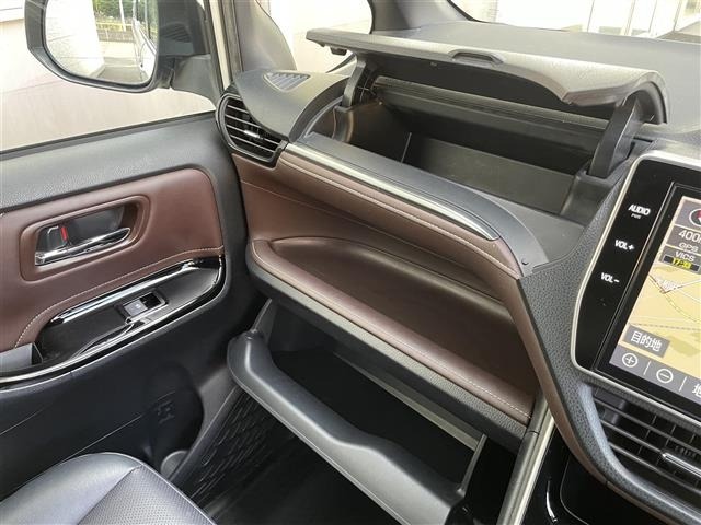 Toyota ESQUIRE 2019 8341974-2