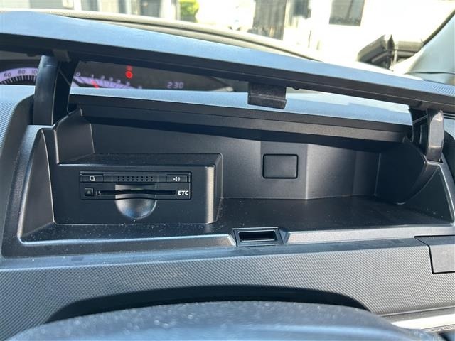 Toyota ESTIMA 2014 8343718-9