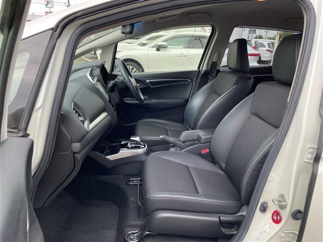 Honda FIT 2016 8341324-10