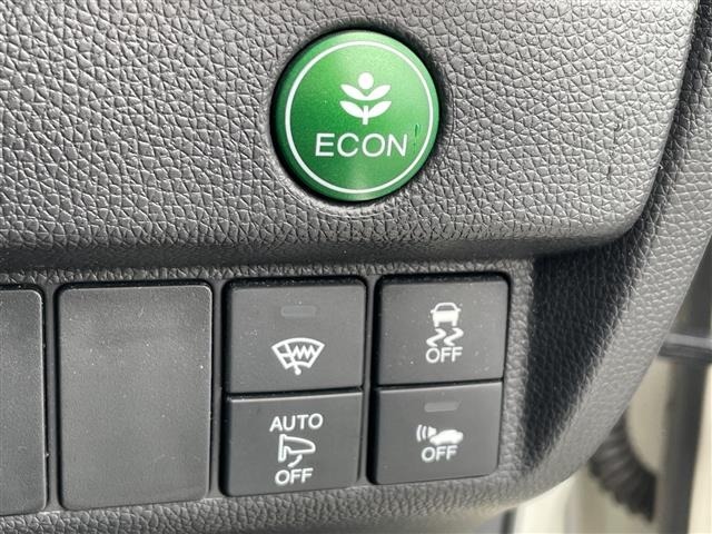 Honda FIT 2016 8341324-18
