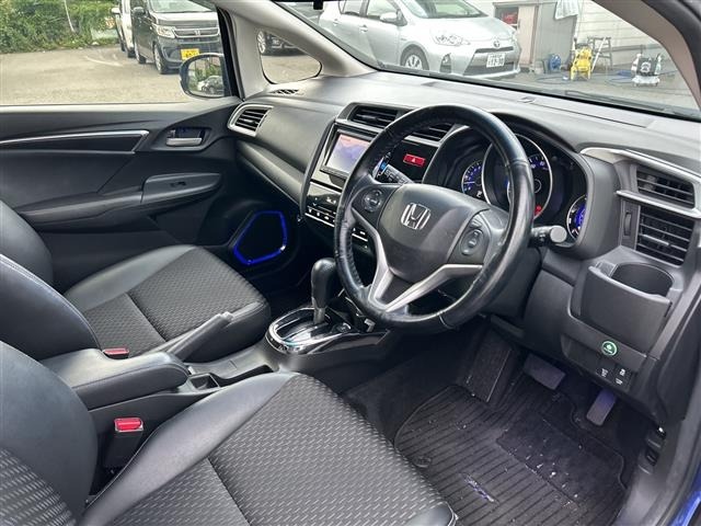 Honda FIT 2017 8341403-2