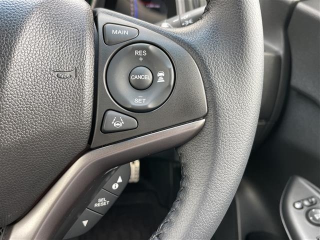 Honda FIT 2018 8341418-16