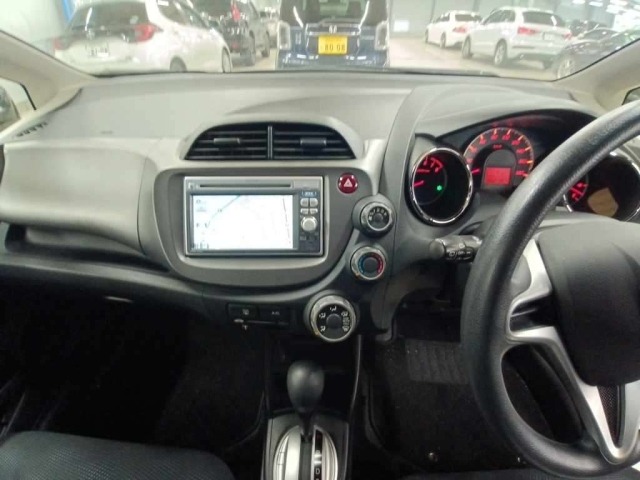 Honda FIT 2012 8341459-11
