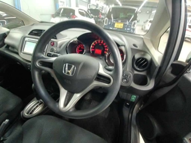 Honda FIT 2012 8341459-9