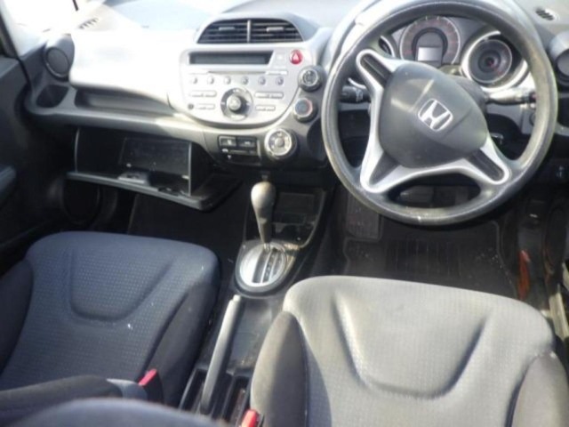 Honda FIT 2009 8341486-3