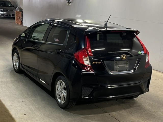 Honda FIT 2016 8341505-1
