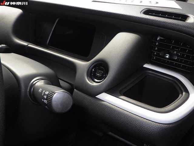 Honda FIT 2023 8341519-7