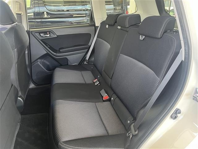 Subaru FORESTER 2015 8339899-11