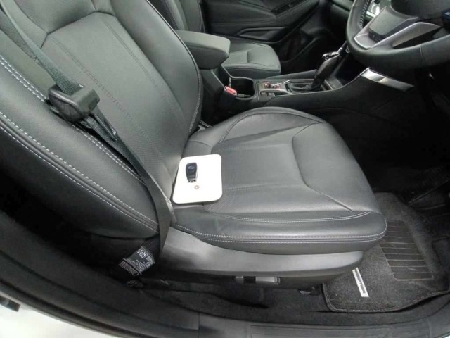 Subaru FORESTER 2023 8339914-10