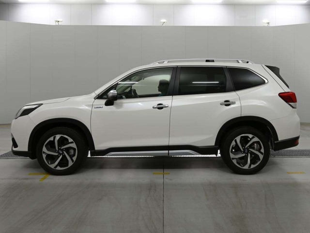 Subaru FORESTER 2023 8339914-4