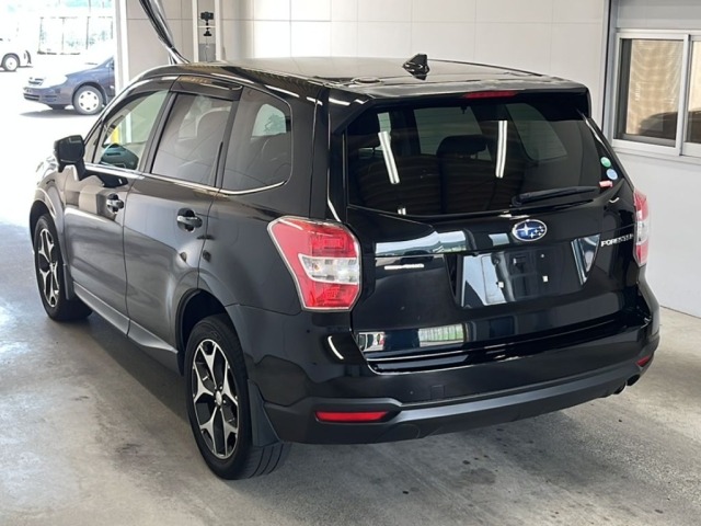 Subaru FORESTER 2014 8339916-5