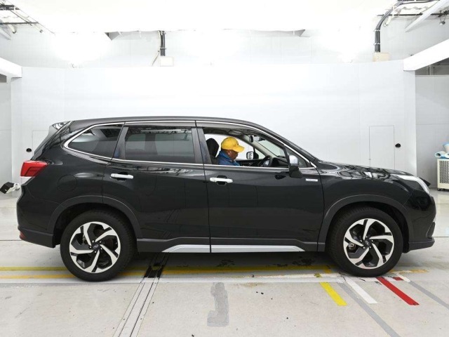 Subaru FORESTER 2021 8339921-3