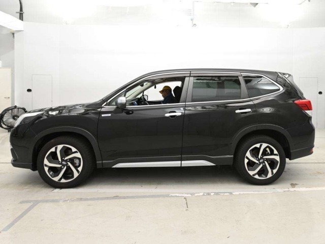 Subaru FORESTER 2021 8339921-4