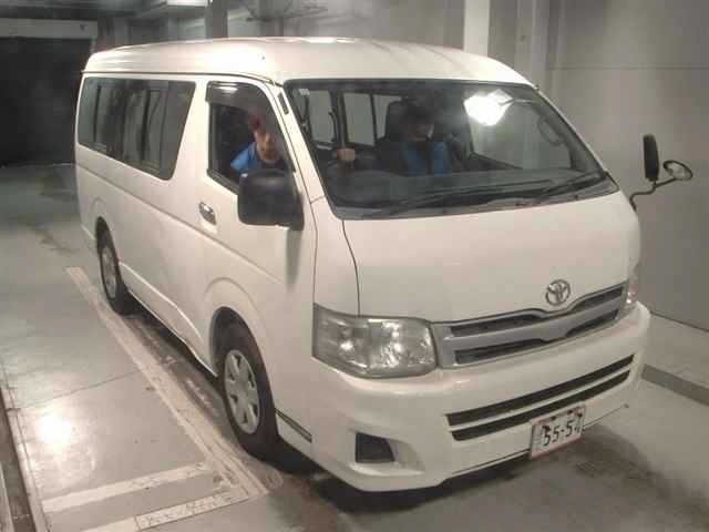 Toyota HIACE WAGON 2011 8340633-0