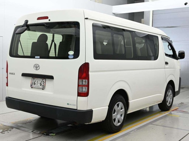 Toyota HIACE WAGON 2017 8340702-1