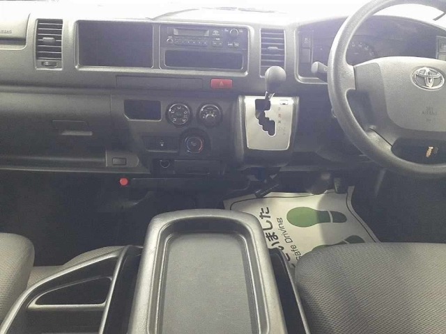 Toyota HIACE WAGON 2017 8340702-12