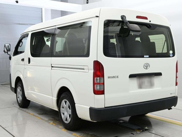 Toyota HIACE WAGON 2017 8340702-6