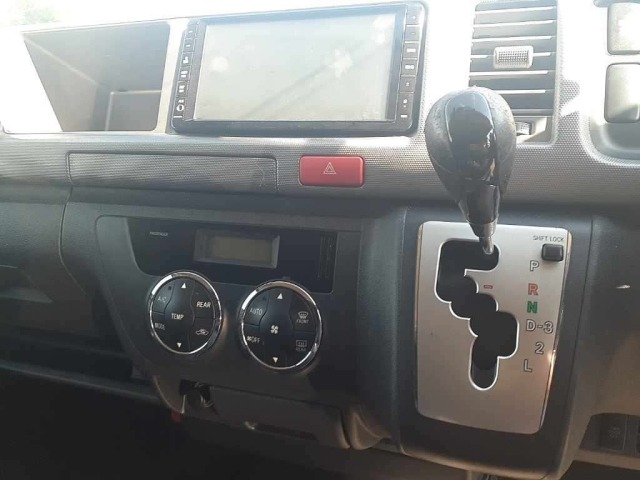 Toyota HIACE WAGON 2014 8340703-12