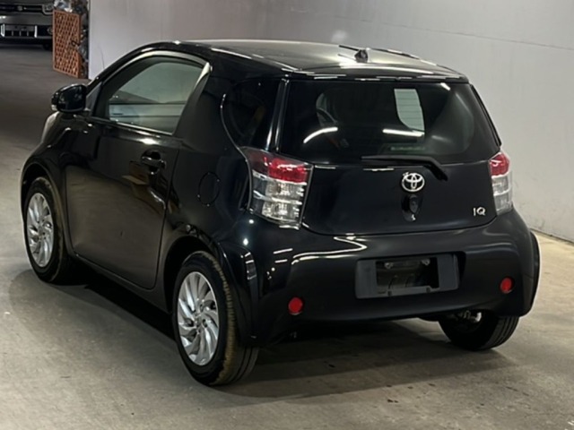 Toyota IQ 2009 8341126-1