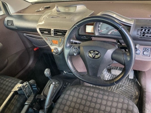Toyota IQ 2009 8341126-3