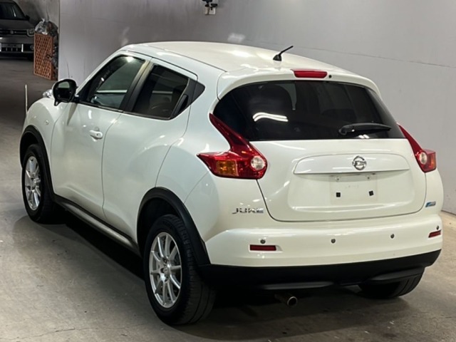 Nissan JUKE 2011 8340509-1