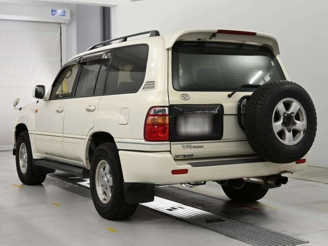 Toyota LAND CRUISER 2000 8339857-6