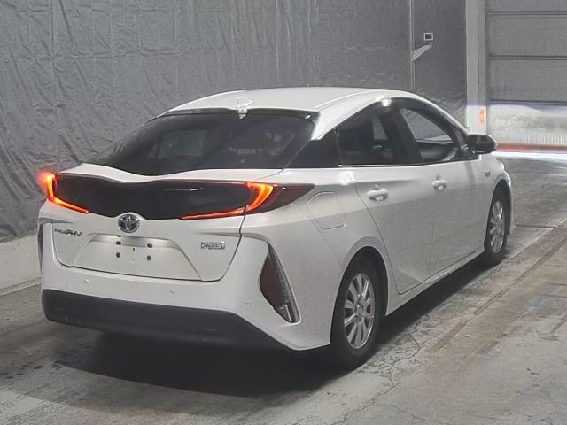 Toyota PRIUS PHV 2021 8341129-1
