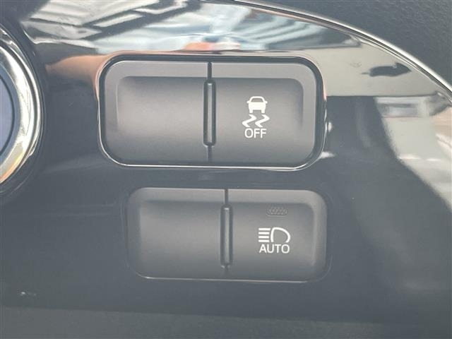 Toyota PRIUS 2016 8339855-2